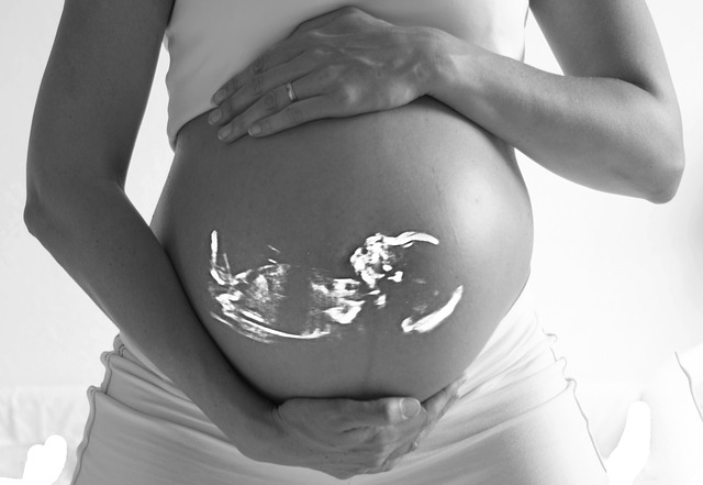 Is it Safe for us to be in Contact with Cleaning Chemicals During Pregnancy