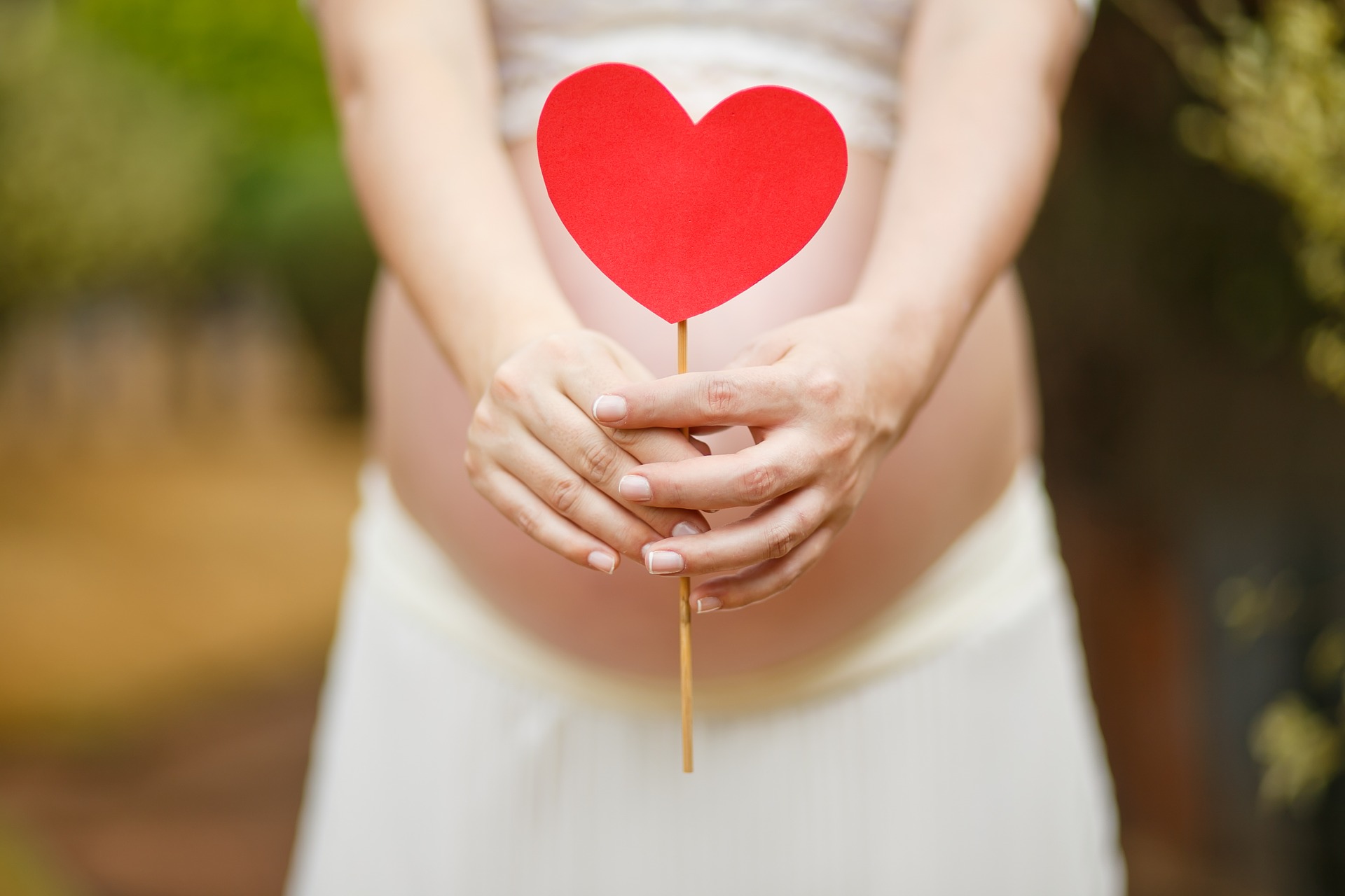 Helping Those in Need: 5 Reasons to Become an Egg Donor
