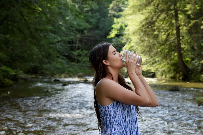 How to Ensure You’re Drinking Enough Water During Pregnancy