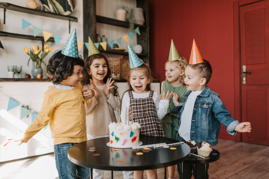 Kids’ Birthday Party Etiquette: A Guide for Parents